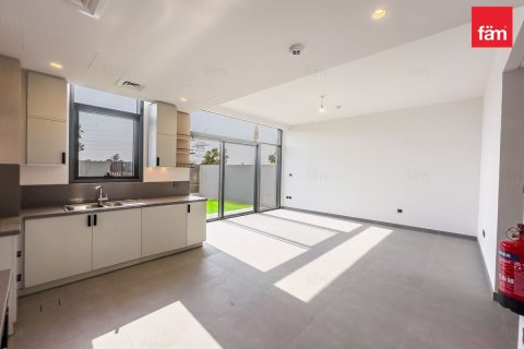 Villa in Dubai 3 bedrooms, 144.8 sq.m. № 143323 - photo 4