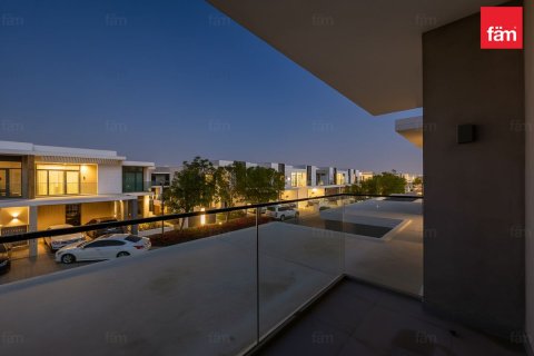 Villa in Dubai 3 bedrooms, 144.8 sq.m. № 143323 - photo 13