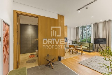 Снять в аренду квартиру в The Neighbourhood, Аль-Барари, Дубай: студию, 65.59м², № 145540 - фото 2