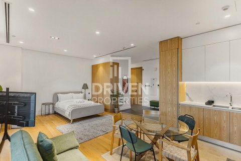 Снять в аренду квартиру в The Neighbourhood, Аль-Барари, Дубай: студию, 65.59м², № 145540 - фото 3