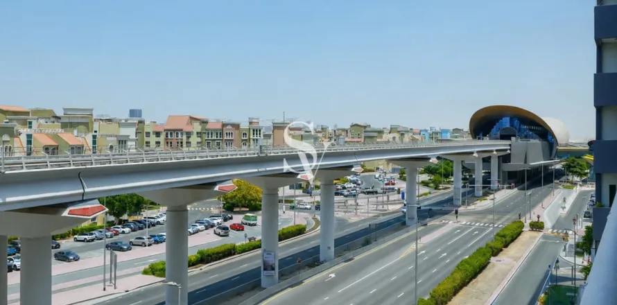 Квартира в Al Furjan, Дубай, 3 спальни, 187м², № 132840