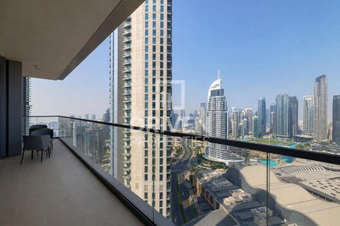 Appartement à Vida Residences Dubai Mall, Downtown Dubai (Downtown Burj Dubai), Dubai, 3 chambres, 141.21 m², № 144635 - photo 2