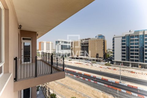 Снять в аренду квартиру в Motor City, Дубай: 3 спальни, 207.92м², № 145360 - фото 13