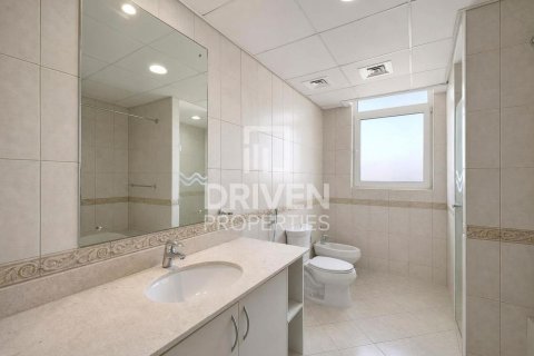 Снять в аренду квартиру в Motor City, Дубай: 3 спальни, 207.92м², № 145360 - фото 19