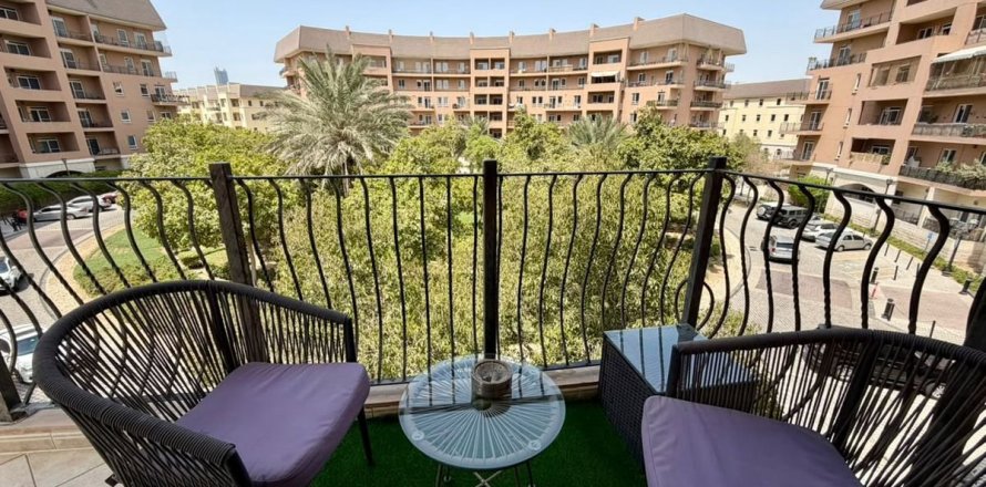 Appartement à Motor City, Dubai, 2 chambres, 138.8 m², № 143719