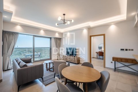 Appartement à Jumeirah Lake Towers, Dubai, 1 chambre, 89.09 m², № 144248 - photo 2