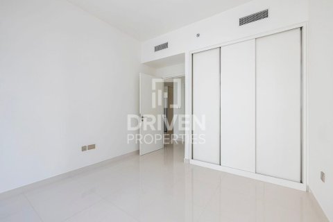Apartment in EMAAR Beachfront, Dubai Harbour, Dubai 1 bedroom, 69.03 sq.m. № 144438 - photo 4