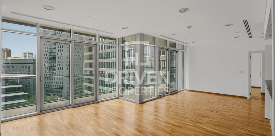 Appartement à DIFC, Dubai, 3 chambres, 195.1 m², № 145534