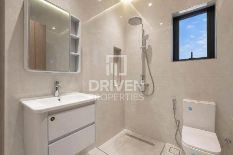 Villa en Al Aweer, Dubai, 5 dormitorios, 759.02 m², № 145339 - foto 25