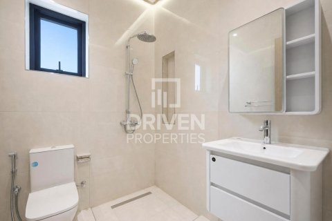 Villa en Al Aweer, Dubai, 5 dormitorios, 759.02 m², № 145339 - foto 23