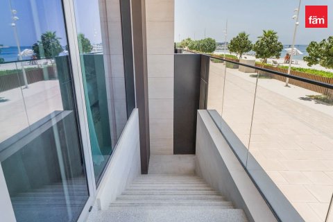 Apartment in Dubai Harbour, Dubai 3 bedrooms, 180.8 sq.m. № 145983 - photo 4