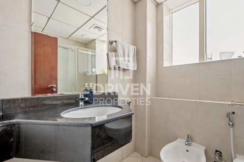 Apartment in Jumeirah Lake Towers, Dubai 2 bedrooms, 121.52 sq.m. № 145450 - photo 9