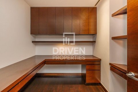 Apartamento en Downtown Dubai (Downtown Burj Dubai), Dubai, 2 dormitorios, 152.36 m², № 144525 - foto 11
