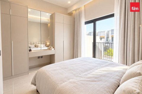 Townhouse in Mohammed Bin Rashid City, Dubai 2 bedrooms, 110.2 sq.m. № 143829 - photo 3