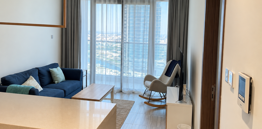 Квартира в Джумейра Лейк Тауэрс, Дубай, 1 спальня, 69.83м², № 145751