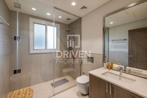 Adosado en Jumeirah, Dubai, 4 dormitorios, 397.9 m², № 144466 - foto 25