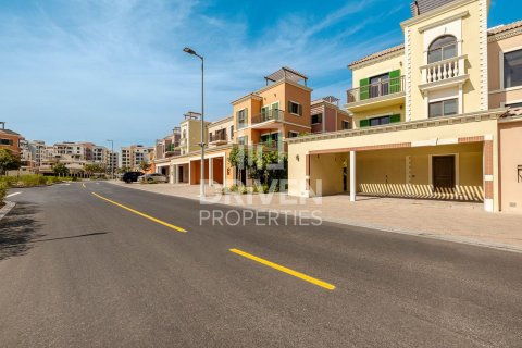 Adosado en Jumeirah, Dubai, 4 dormitorios, 397.9 m², № 144466 - foto 26