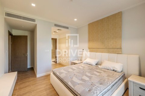 Adosado en Jumeirah, Dubai, 4 dormitorios, 397.9 m², № 144466 - foto 15
