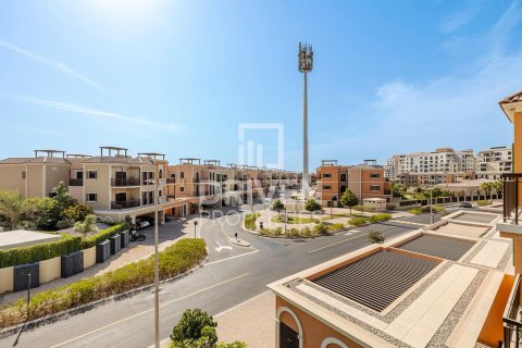 Adosado en Jumeirah, Dubai, 4 dormitorios, 397.9 m², № 144466 - foto 29