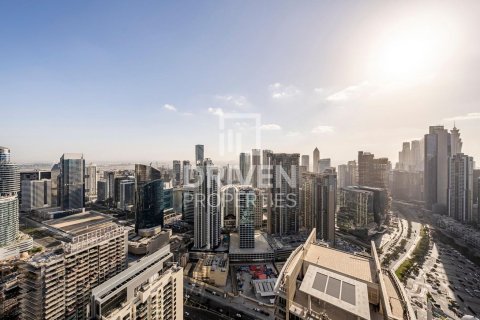 Apartamento en BLVD Crescent, Downtown Dubai (Downtown Burj Dubai), Dubai, 2 dormitorios, 130.34 m², № 145348 - foto 16
