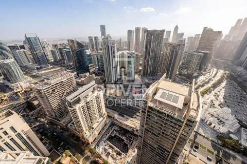 Apartamento en BLVD Crescent, Downtown Dubai (Downtown Burj Dubai), Dubai, 2 dormitorios, 130.34 m², № 145348 - foto 17