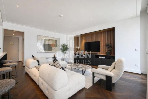 Apartamento en Vida Residence Downtown, Downtown Dubai (Downtown Burj Dubai), Dubai, 2 dormitorios, 152.45 m², № 144553 - foto 2