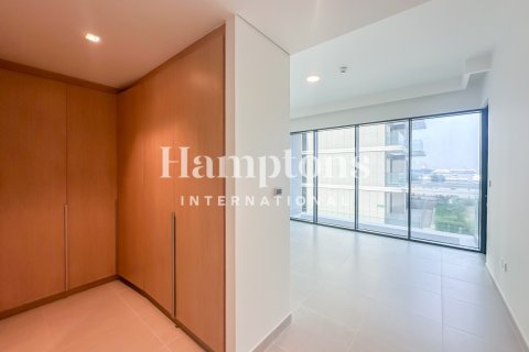 Снять в аренду квартиру в Mina Rashid, Дубай: 2 спальни, 111.54027083м², № 146006 - фото 3