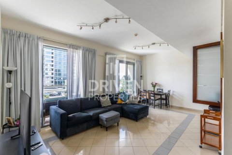 Apartment in Golf Towers, The Views, Dubai 2 bedrooms, 131.46 sq.m. № 145632
