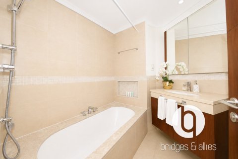 Appartement à Downtown Dubai (Downtown Burj Dubai), Dubai, 2 chambres, 124 m², № 143783 - photo 20