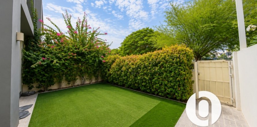 Villa à Dubai Hills Estate, Dubai, 4 chambres, 202 m², № 143777