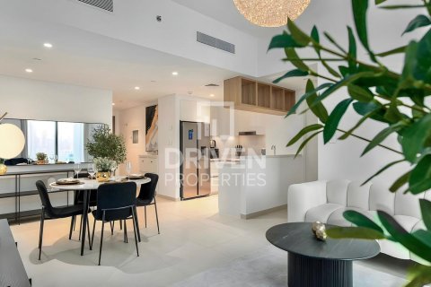 Apartment in Zabeel, Dubai 2 bedrooms, 101.91 sq.m. № 145069