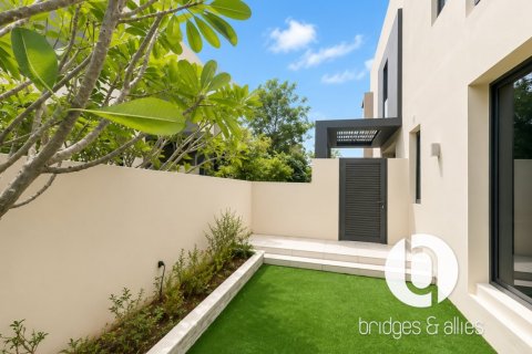 Villa à Dubai Hills Estate, Dubai, 5 chambres, 363 m², № 143779 - photo 4
