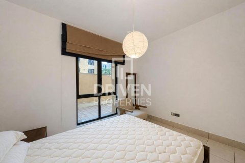 Apartamento en Downtown Dubai (Downtown Burj Dubai), Dubai, 2 dormitorios, 201.04 m², № 145374 - foto 13