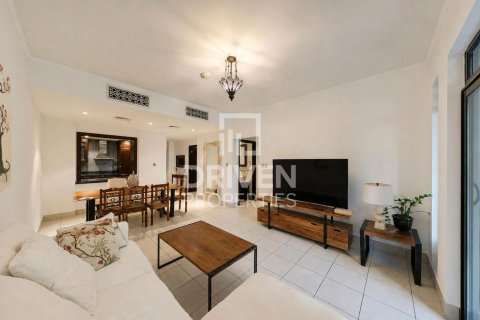 Apartamento en Downtown Dubai (Downtown Burj Dubai), Dubai, 2 dormitorios, 201.04 m², № 145374 - foto 2