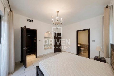 Apartamento en Downtown Dubai (Downtown Burj Dubai), Dubai, 2 dormitorios, 201.04 m², № 145374 - foto 11