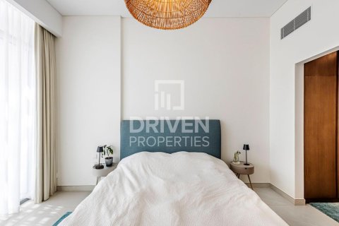 Apartment in Al Wasl, Dubai 3 bedrooms, 236.9 sq.m. № 144750 - photo 12