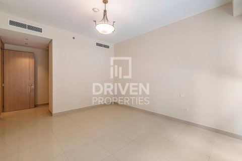 Снять в аренду квартиру в Deira, Дубай: 2 спальни, 128.76м², № 145470 - фото 9