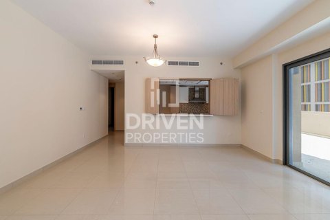 Снять в аренду квартиру в Deira, Дубай: 2 спальни, 128.76м², № 145470 - фото 4