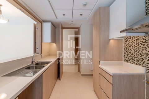 Снять в аренду квартиру в Deira, Дубай: 2 спальни, 128.76м², № 145470 - фото 12