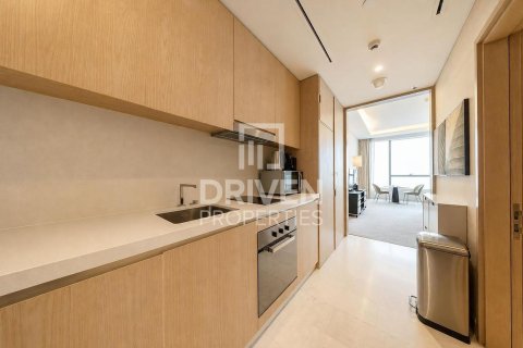 Apartment in The Palm Tower, Palm Jumeirah, Dubai studio, 48.68 sq.m. № 144937 - photo 8