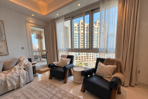 Apartment in Marina Residences 2, Palm Jumeirah, Dubai 2 bedrooms, 162.18 sq.m. № 145715 - photo 4