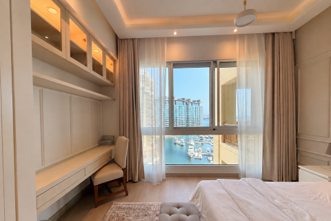 Apartment in Marina Residences 2, Palm Jumeirah, Dubai 2 bedrooms, 162.18 sq.m. № 145715 - photo 12