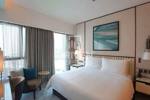 Снять в аренду квартиру в Address Harbour Point, Dubai Creek Harbour (The Lagoons), Дубай: 1 спальня, 73.39м², № 145146 - фото 6