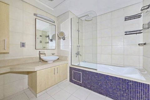 Appartement à Palm Jumeirah, Dubai, 1 chambre, 106 m², № 143639 - photo 13