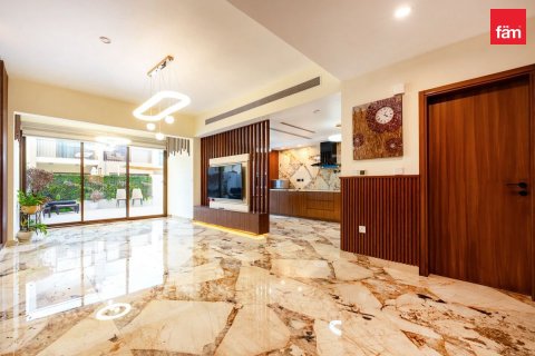 Townhouse in Dubai 3 bedrooms, 164.4 sq.m. № 143335 - photo 1
