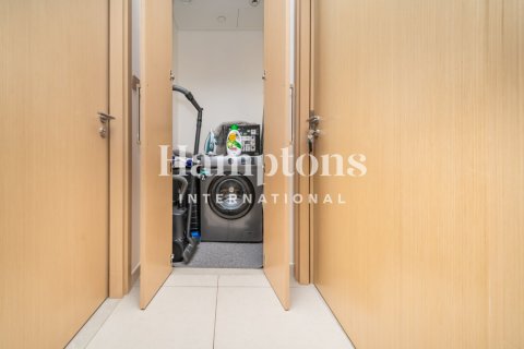 Apartment in Burj Royale, Downtown Dubai (Downtown Burj Dubai), Dubai 1 bedroom, 58.39975483 sq.m. № 146001 - photo 12