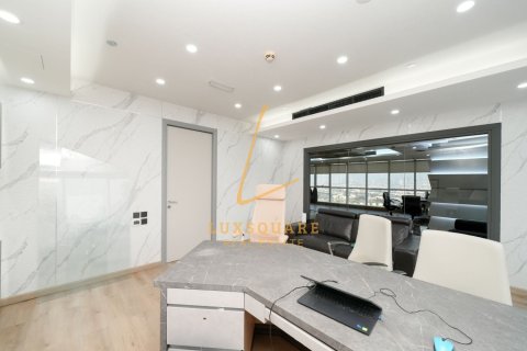 Office in Jumeirah Lake Towers, Dubai 252 sq.m. № 144080 - photo 18