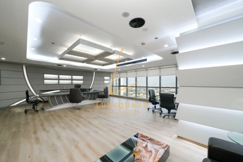 Office in Jumeirah Lake Towers, Dubai 252 sq.m. № 144080 - photo 4