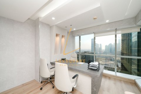 Office in Jumeirah Lake Towers, Dubai 252 sq.m. № 144080 - photo 10
