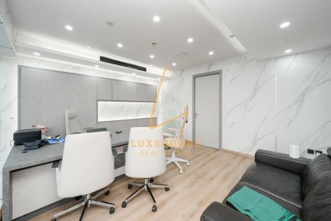 Office in Jumeirah Lake Towers, Dubai 252 sq.m. № 144080 - photo 17